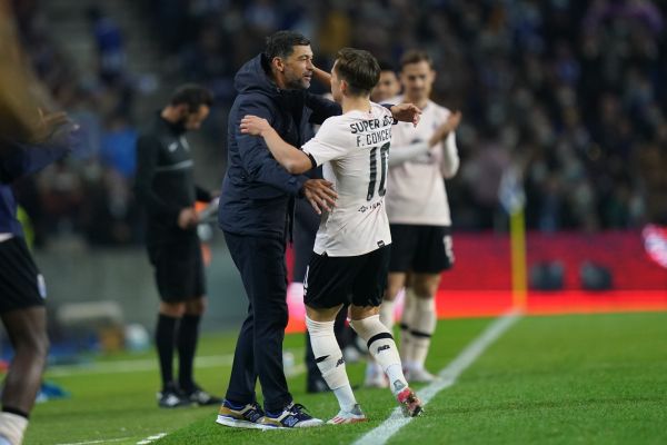 کونسیسائو بازیکن پورتو باید قدردان طارمی باشد