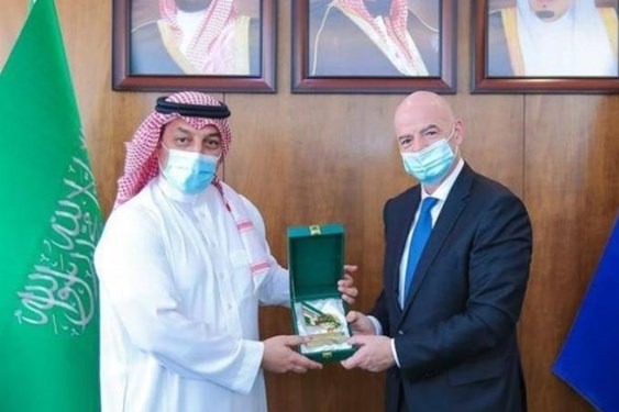  عربستان جیب فیفا را پرپول می‌کند  ریاض در آستانه میزبانی از جام باشگاه‌های جهان