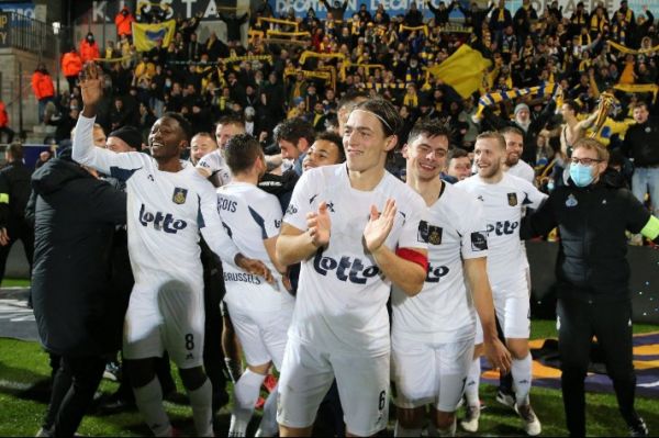  گزارش‌روز؛ یونیون‌سن‌ژیل، غول 124 ساله‌ی بلژیکی که پس از 86 سال بیدار شده