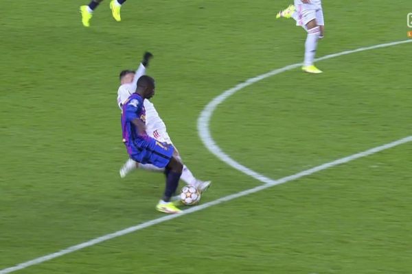  عکس؛ تکلی که شاید موجب حذف بارسلونا از لیگ قهرمانان اروپا شود