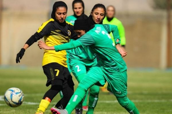 پیش بازی شهرداری سیرجان-سپاهان اصفهان غولها به هم رسیدند