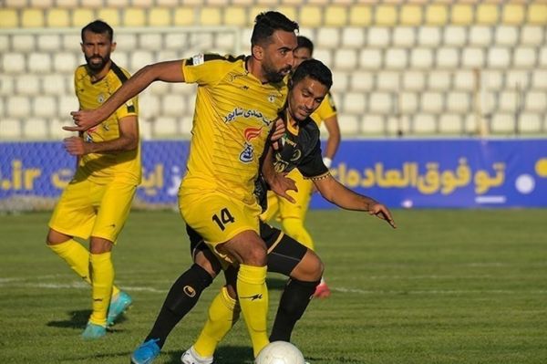 کاپیتان فجرسپاسی نحوه حضور تماشاگران در ورزشگاهها عادلانه نیست در چند بازی از داوری ضربه خوردیم