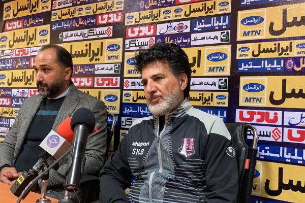 بیانی سپاهان یکی از بهترین تیمهای لیگ است فردا با تمام قوا به زمین میرویم