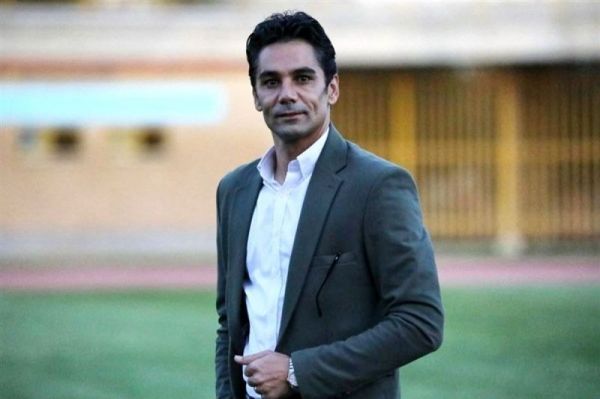 واکنش علیزاده به بیانیه تند هوادار قدمان بلند است و از کسی کوتاهتر نیستیم راننده اتوبوس هم حق و حقوقی دارد