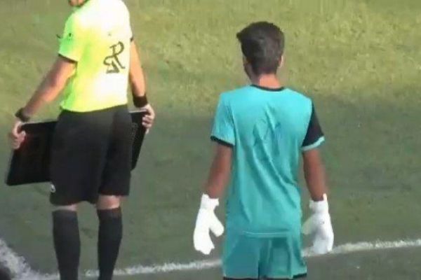 نقاشی شماره حامد لک در لیگ دسته سوم ایران عکس