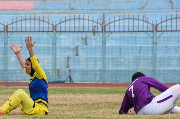 پالایش گاز ایلام چهار-سارگل بوشهرصفر طوفان پالایش در هوای بارانی ایلام