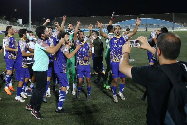 رنگ لباس هوادار برابر نفت مسجد سلیمان مشخص شد