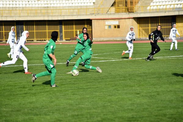  کیان نیشابور صفر-هیأت فوتبال البرز چهار  سارا قمی، خون تازه در رگ‌های البرز