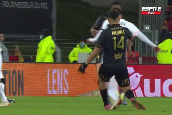  عکس؛ هدیه‌ای که مسی با سرنگونی خود به لانس داد