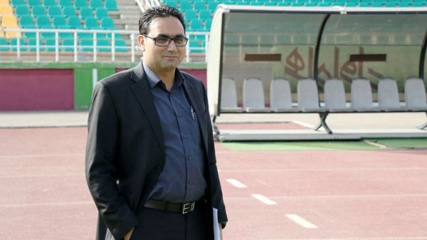  واکنش سرپرست گل گهر به صحبتهای طاهری  گدایی امتیاز نکنید