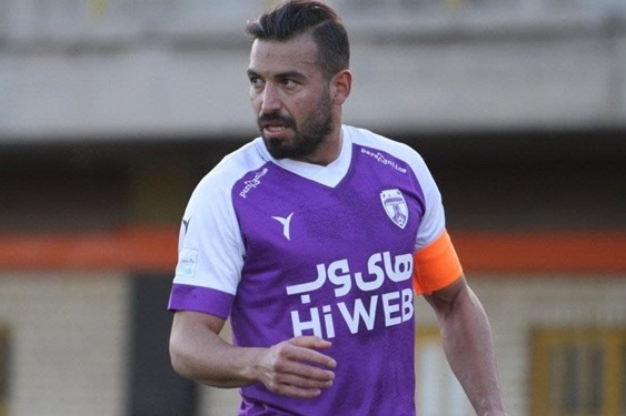  بازیکن هوادار  ترسی از نام و جایگاه پرسپولیس نداریم  در هر بازی از داوری ضرر کردیم
