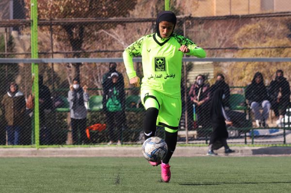 عکس نوشت جانبخشی دوباره مریم ایراندوست به سارا قمی