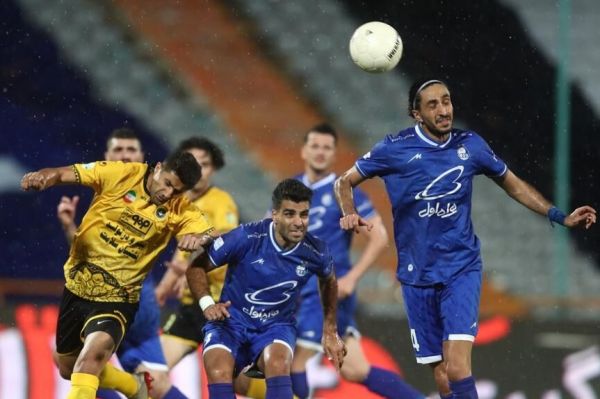  جمشیدیان  نه استقلال و نه سپاهان هیچ کدام برد دلچسبی نداشته‌اند