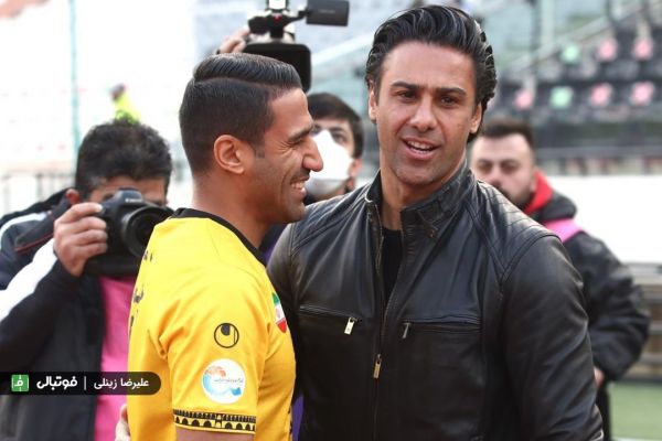 حاشیه بازی استقلال و سپاهان رخصت 3 استقلالیِ سپاهان از مجیدی برخورد گرم حسینی و نویدکیا