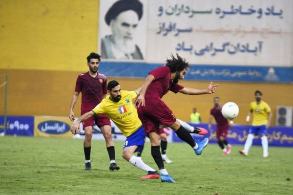 صنعت نفت یک - شهرخودرو صفر جدال فانوس بدستها به نفع تیم علی منصوریان نفت آبادان زنگ تفریح لیگ را برد