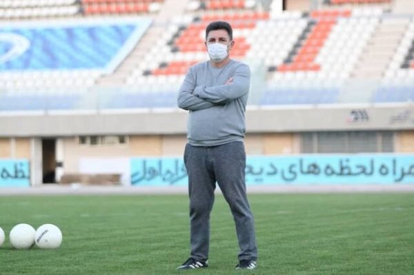  قلعه‌نویی  پیش خدا راضی هستیم که وجدانا هیچ کاری نکردیم و همه چیز قانونی بود  از فدراسیون می خواهم در رای بازنگری کند