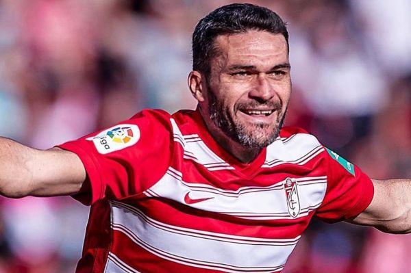 رکورد تاریخی مهاجم 40 ساله گرانادا با ثبت هتتریک در لالیگا