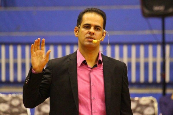 پشت پرده غیبت گزارشگر مطرح در صدا و سیما اختلاف عجیبی که باعث حذف از تلویزیون شد