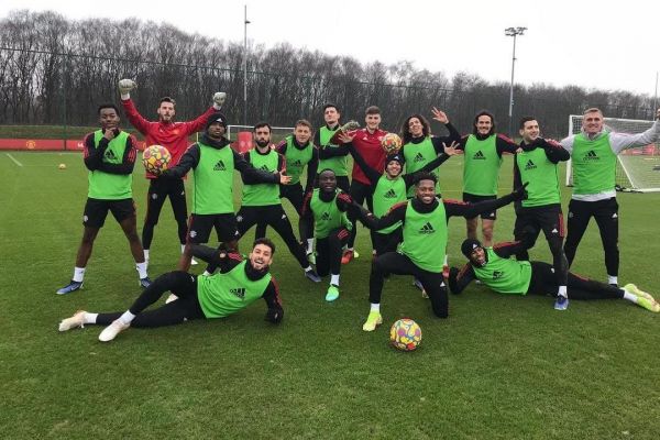 شوخی و کنایه سنگین هافبک منچستریونایتد به رونالدو در پست اینستاگرامی