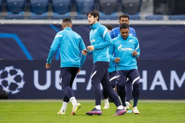 رسانه فرانسوی خروج دو مهاجم باشگاه لیون برای ورود سردار آزمون