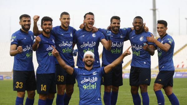  شهرخودرو صفر - استقلال ۳  استقلال در ۴۵ دقیقه کار را تمام کرد  مشهد همچنان خوش یمن برای آبی ها