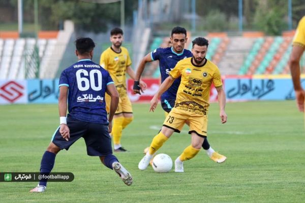 سپاهان یک - پیکان 2 پیکان، استقلال را صدرنشین کرد سه امتیاز زردها در نقش جهان سوخت