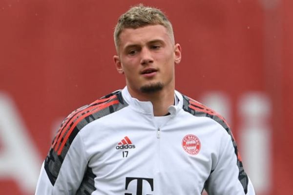 هافبک مونیخیها پس از جنجال پرتاب پیراهنش به سمت ناگلزمان عمدی نبود