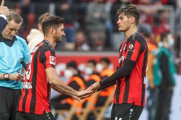 ٢ گزینه بوندسلیگایی در راه سریآ آلاریو یا پیونتک کدام به تورین میروند