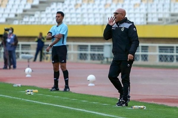 مرزبان تقابل ۲ تیم بزرگ ایران در زمین بیطرف جالب نیست نباید بحرانهای فوتبالی را وارد جامعه کنیم