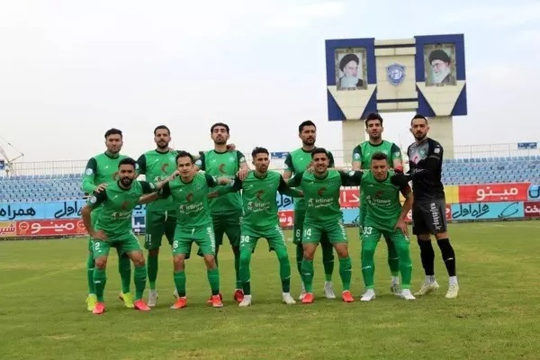 چهار تغییر در یازده هفته مدیر عامل ماشین سازی قرارداد بازیکنان ما 500 هزار تومان تا یک میلیون تومان در ماه است