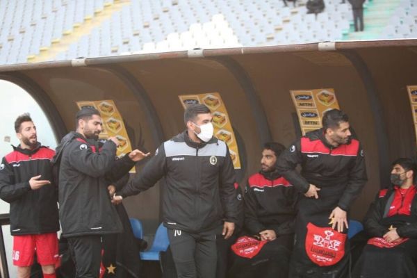  تعجب پرسپولیسی‌ها از نیمکت نشینی شهریار مغانلو