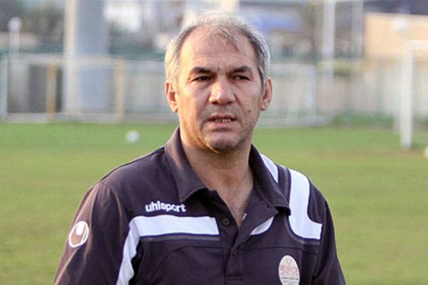  یحیوی  استقلال نباید تا این حد به مظاهری متکی باشد