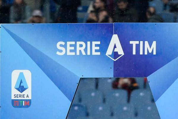 مژده به هواداران فوتبال ایتالیا احتمال حضور زودهنگام تماشاگران واکسینه شده در ورزشگاهها