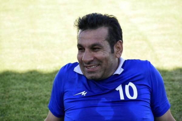 مومنی استقلال جایی برای تجربه اندوزی نیست