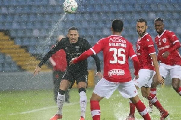 لیگ برتر پرتغال پیروزی یاران مغانلو برابر ریوآوه