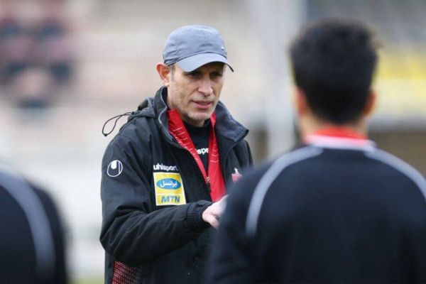  یحیی گل محمدی در باشگاه پرسپولیس حاضر شد
