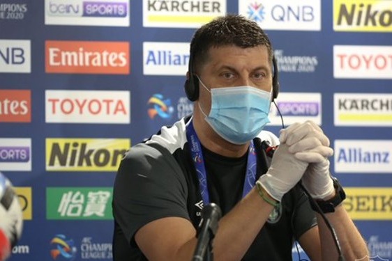 سرمربی الاهلی با رقیب فولاد به توافق رسید