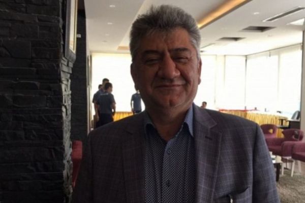  صفیری  در مسابقات داوران سیستم رادیویی نداشتند اما داور پشت دروازه داشتیم