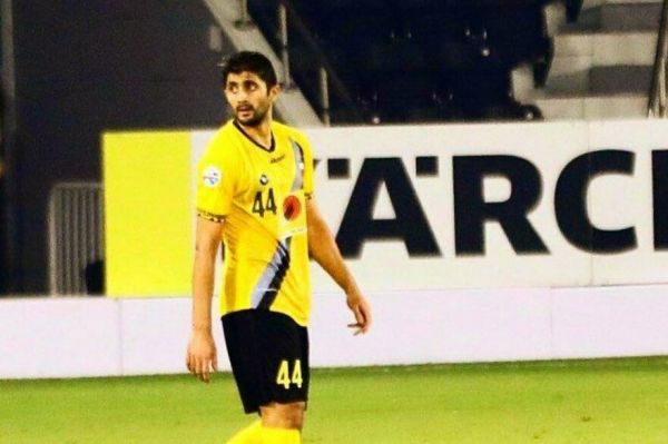  ناراحتی مدافع سپاهان بابت اشتباه داوری