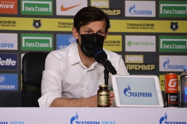 واکنش سماک به تغییر سیستم زنیت با غیبت آزمون و هتتریک قهرمانی