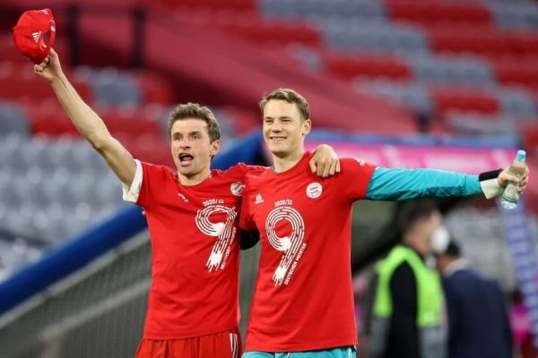  بایرن مونیخ رسما قهرمان بوندسلیگا شد؛ جشن قهرمانی با جشنواره گل