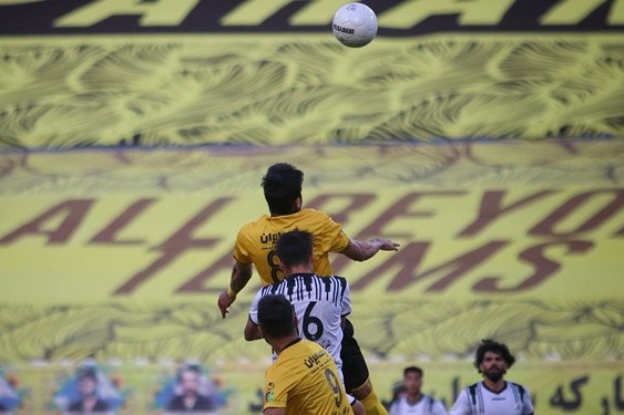  حاشیه بازی سپاهان و مس‌رفسنجان  خوش و بش کاپیتان سابق با اعضای سپاهان