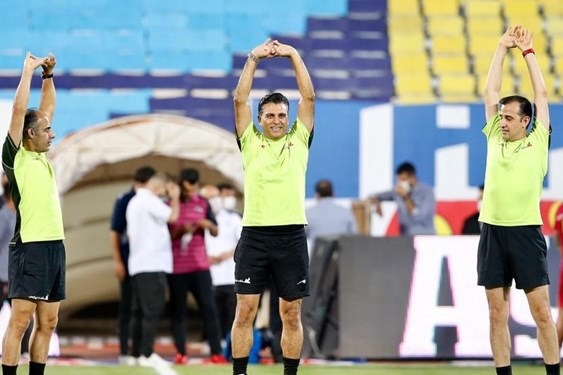 حاشیه بازی سپاهان و مسرفسنجان پخش شعار جنجالی علیه پرسپولیس در نقشجهان