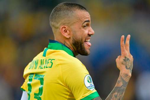 دنی آلوز حسرتم رد کردن پیشنهاد منچسترسیتی است