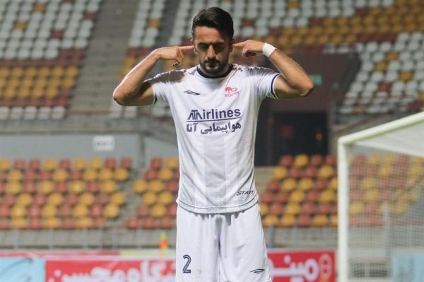 رزاقپور خوشحالی بعد از گلم فیالبداهه بود پیراهن تراکتور را به راحتی از دست نمیدهم