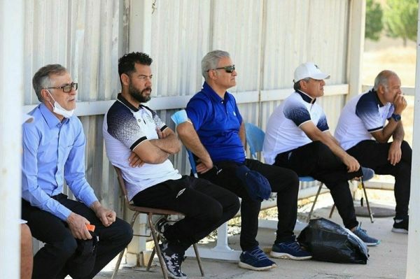 دهقان به جایگاه ذوبآهن در جدول کاری نداریم اکبریان میتواند بهترین قضاوت خود را داشته باشد