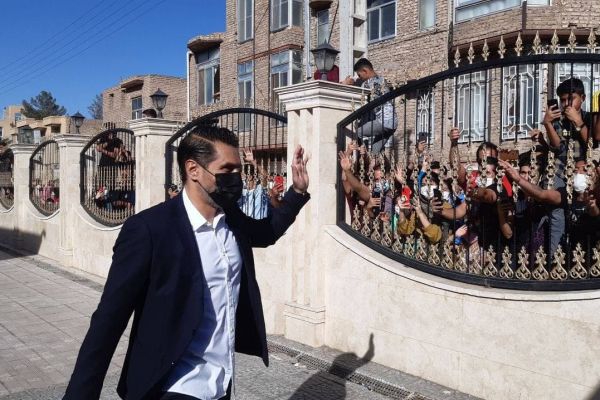 حاشیه دیدار مس رفسنجان و پرسپولیس غیبت کیانی در ترکیب مس بدرقه پرشورسرخپوشان در رفسنجان + عکس