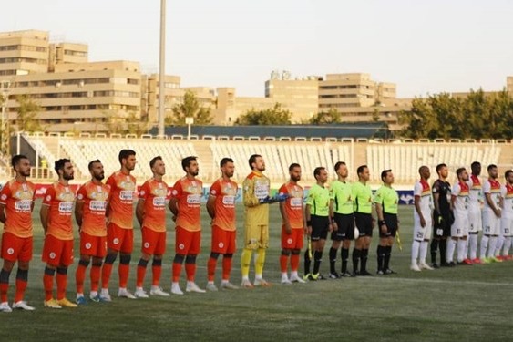 مربی سایپا چرا تیم میزبان با تیم داوری در یک هتل اقامت داشت