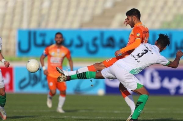 حضور ناظر انضباطی و اخلاق در دیدار ذوبآهن - سایپا