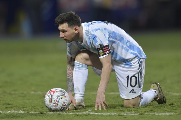  گزارش تصویری  آرژانتین ۳-۰ اکوادور  یک چهارم نهایی کوپا آمریکا ۲۰۲۱